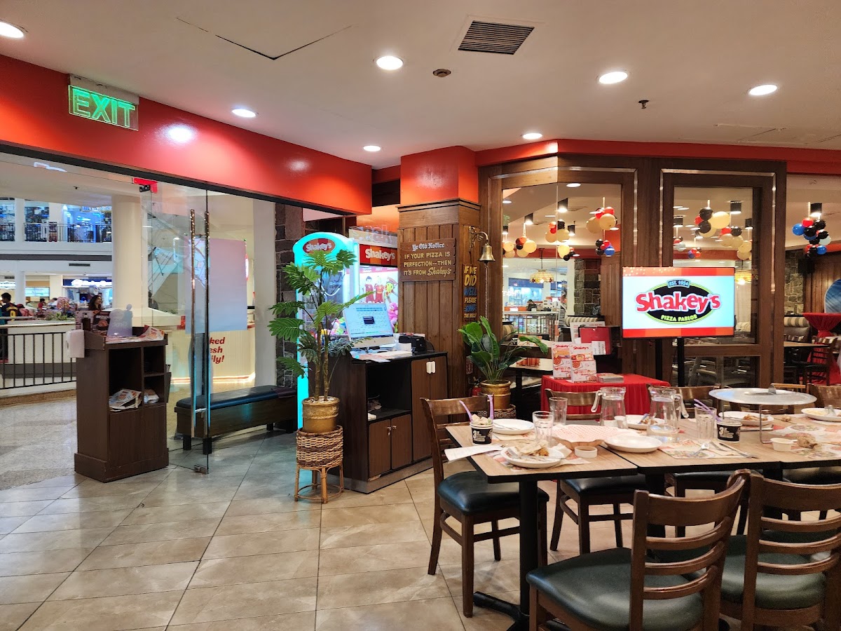 Shakey's Pizza Parlor - Alabang Town Center